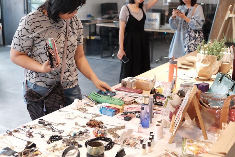 phiên chợ gây quỹ trồng rừng